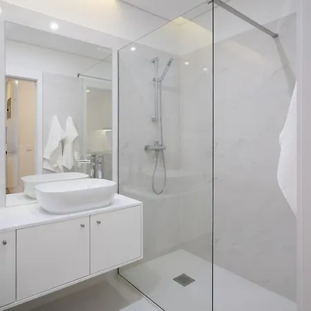 Guestready - Modern 2-Bedroom Apt In Cedofeita Porto Exterior photo