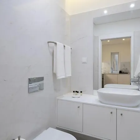 Guestready - Modern 2-Bedroom Apt In Cedofeita Porto Exterior photo