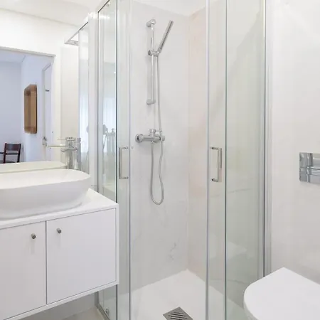 Guestready - Modern 2-Bedroom Apt In Cedofeita Porto Exterior photo