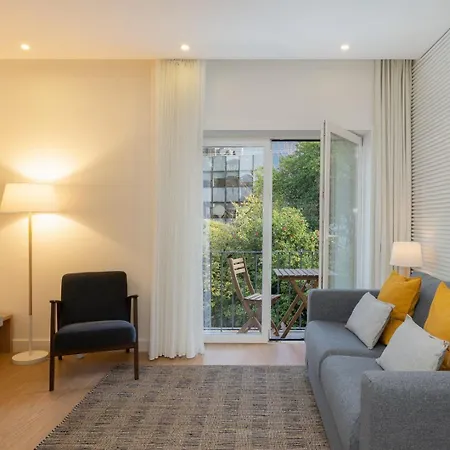 Guestready - Modern 2-Bedroom Apt In Cedofeita Porto Exterior photo